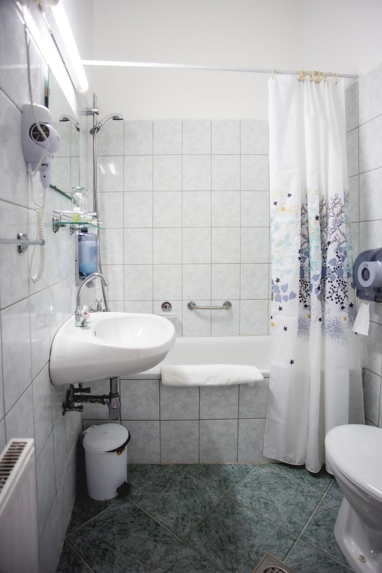 Hotel Kapos Kaposvár Eksteriør bilde