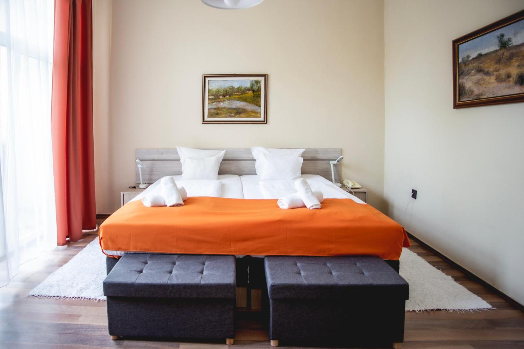 Hotel Kapos Kaposvár Eksteriør bilde